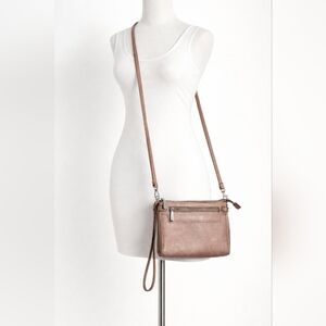 Rose Gold Metallic Convertible Wristlet Crossbody Bag | C1
